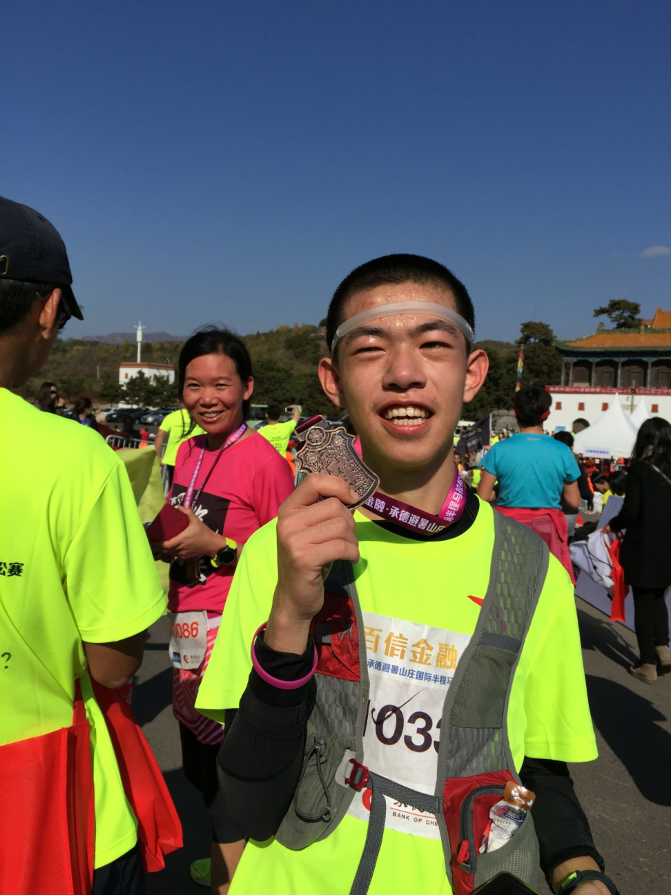 “喜憨儿爸爸”李俊峰:一位商人的公益人生