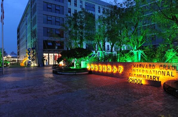 潘跃勇:让理想之光照进现实